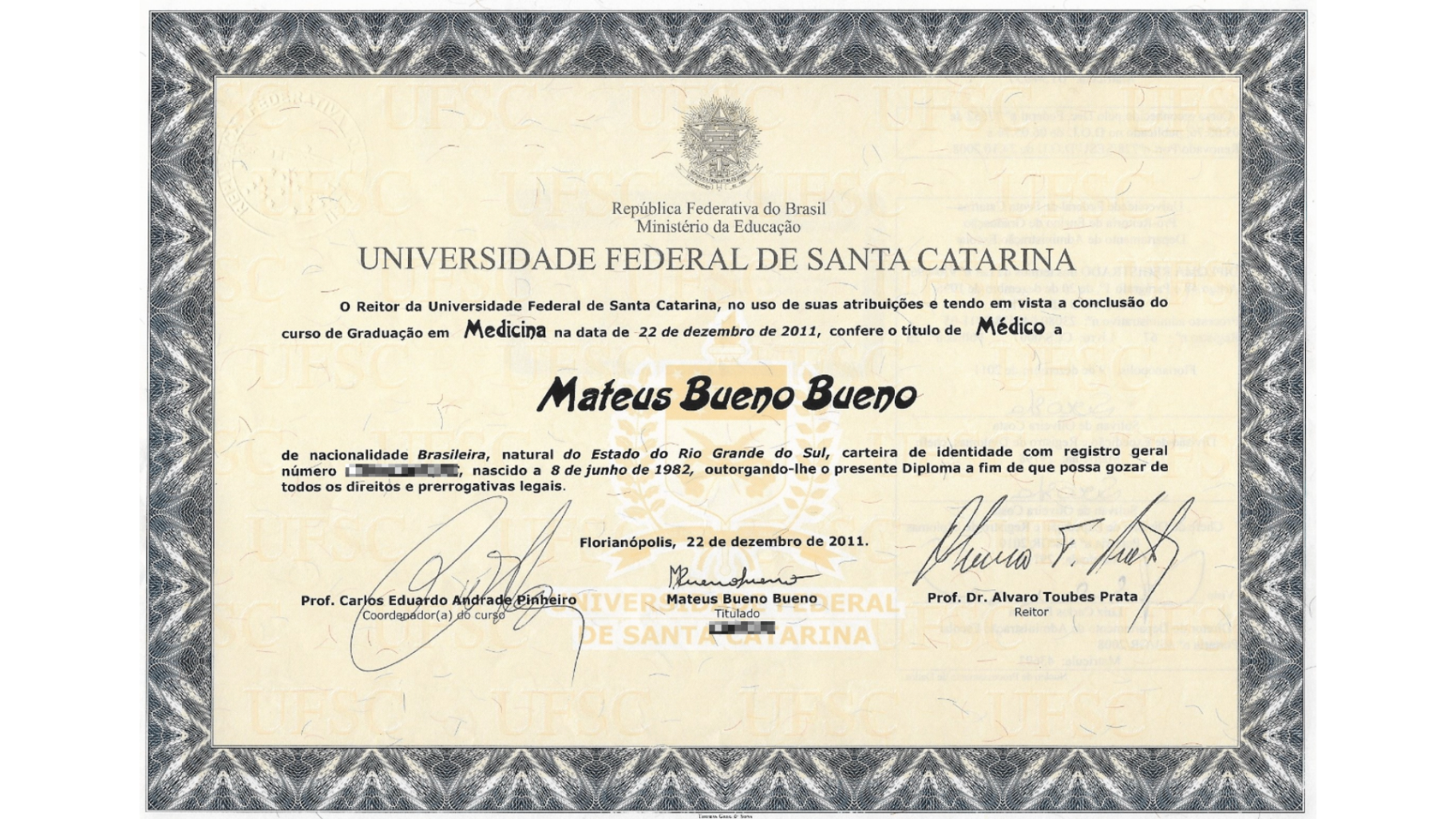 Diploma de Graduação em Medicina — UFSC, 2011